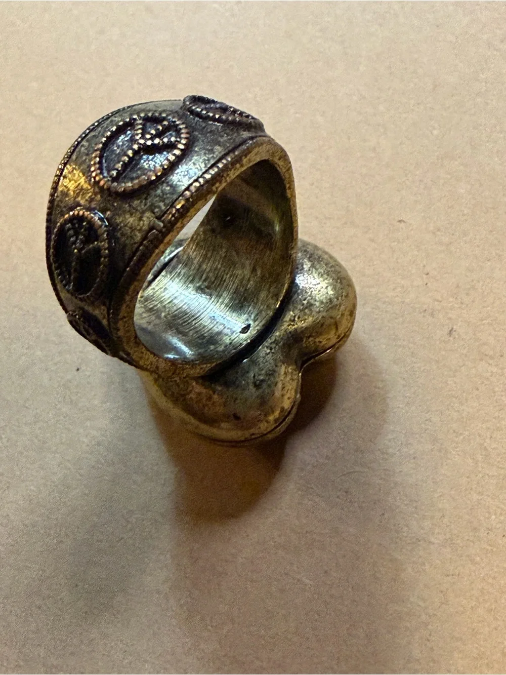 Lucky Brand Heart Peace Ring in Burgundy and Antique Gold